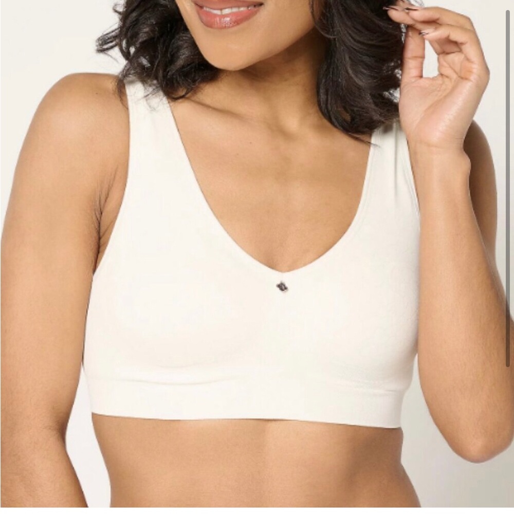 Breezies 2 Cool Comfort Wirefree Seamless Contour Bras Vanilla and Black XL NWT - Picture 3 of 11